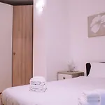 Di Design Alle Due Torri By Wonderful Italy Apartament *